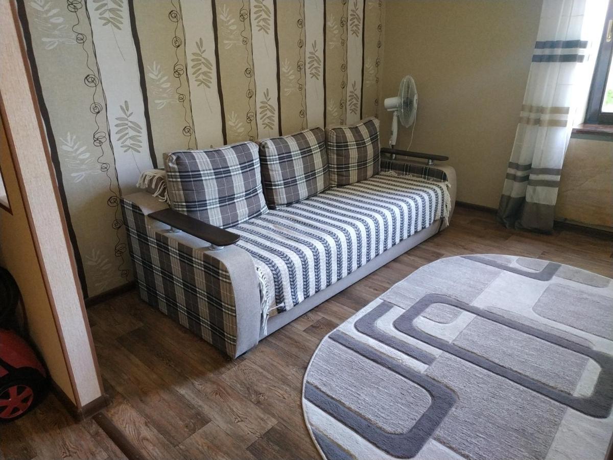 Apartment In The Center Of Old Town Kamjanets-Podilsky Buitenkant foto